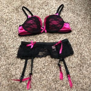 Nature Intimates | Bra and Garter Belt Set 34B/Small Pink/Black